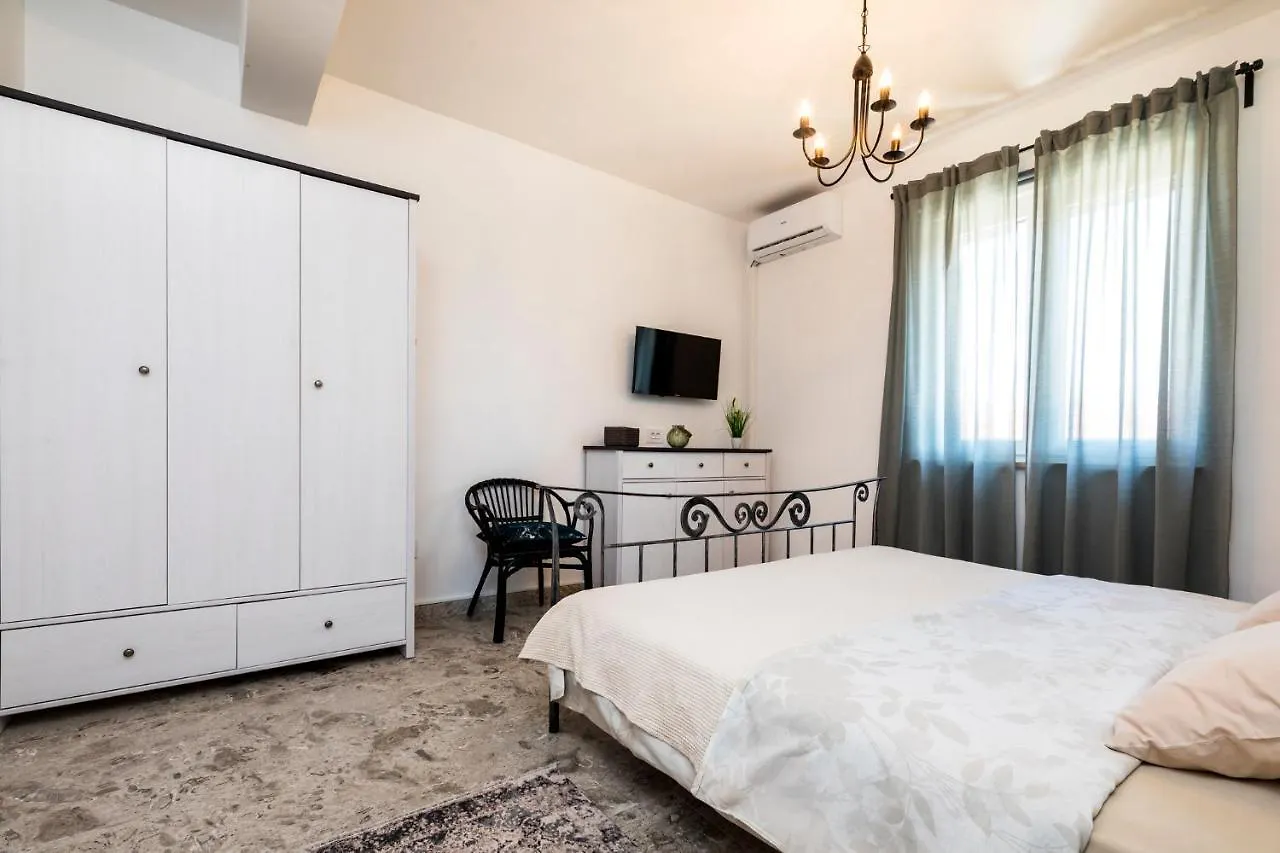 Apartment Medea, St. Martin Mali Losinj