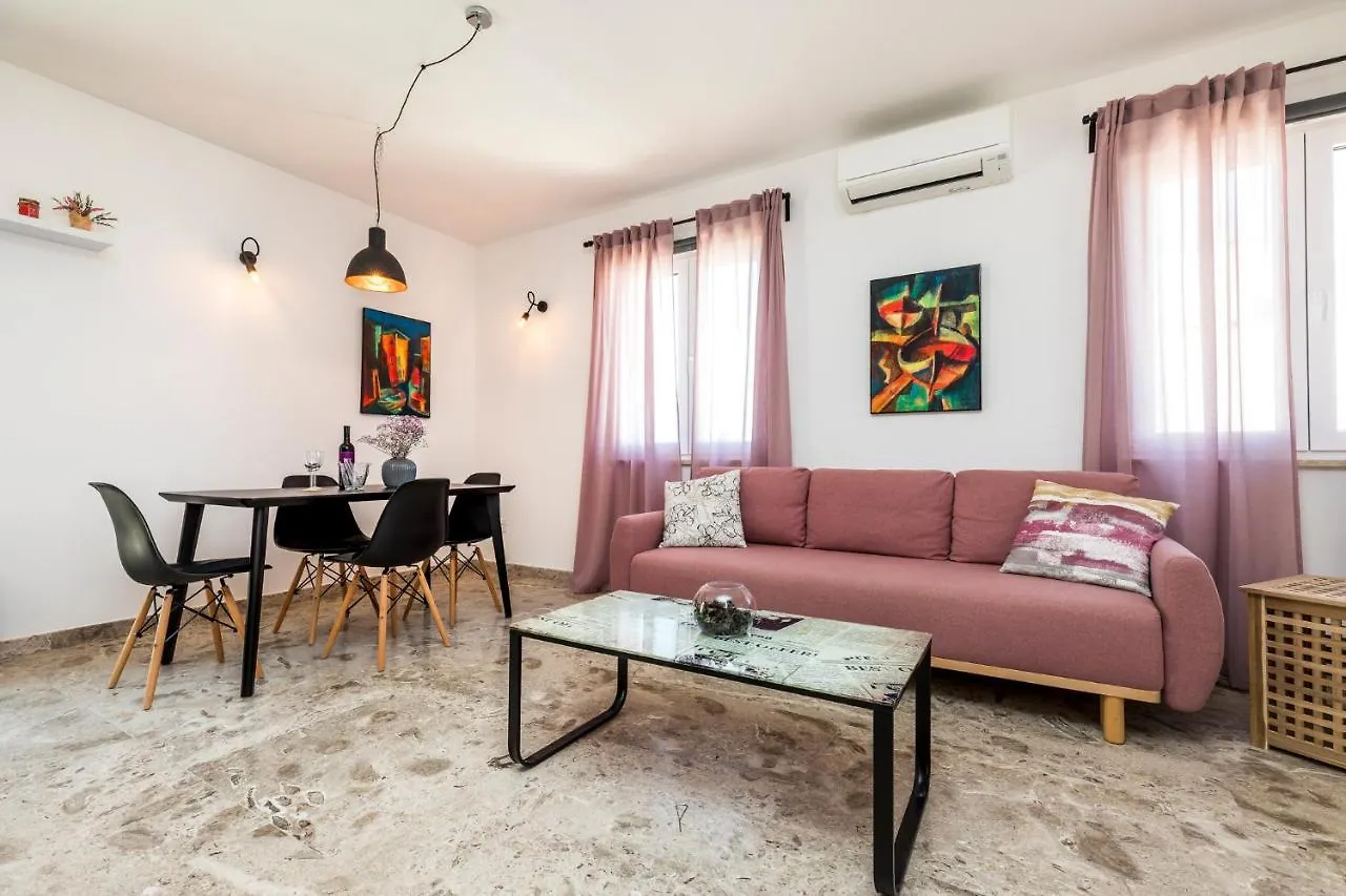 Apartment Medea, St. Martin Mali Losinj